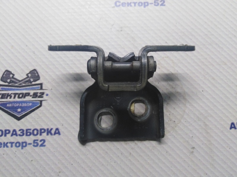 Петля двери Sandero 2008 BS0F K7M 710