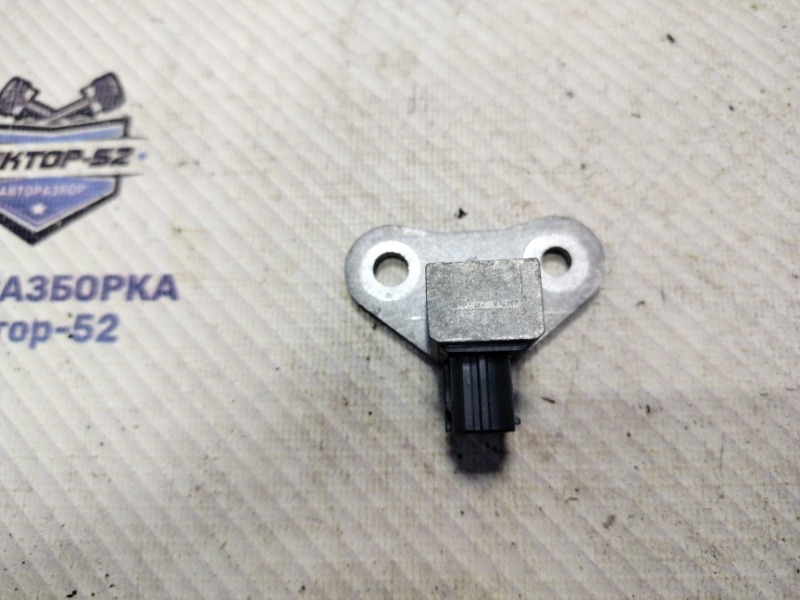 Датчик airbag Nissan Qashqai+2 2011 JJ10 MR20DE K8830EG000 контрактная