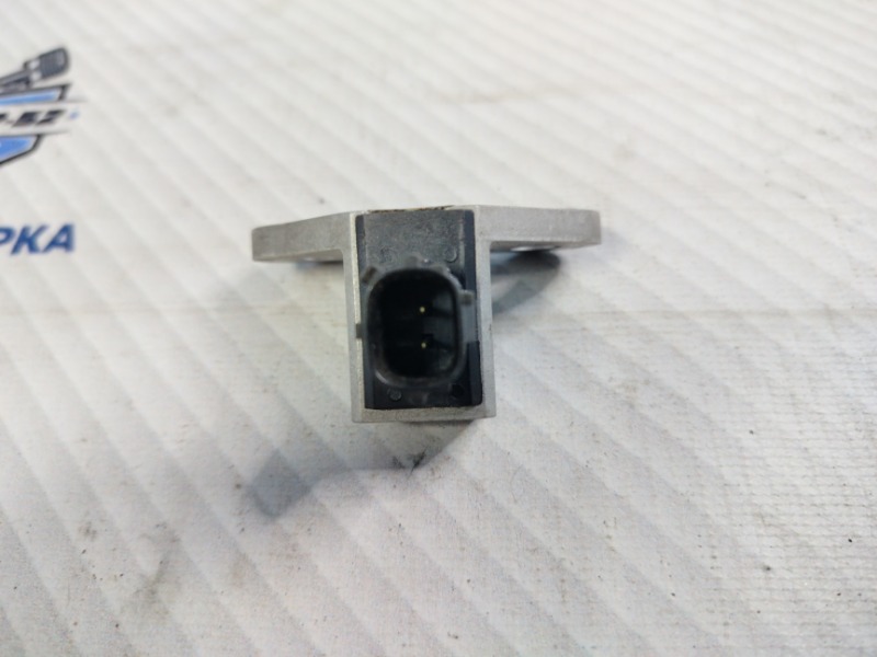 Датчик airbag Nissan Qashqai J10 MR20DE Датчик airbag Nissan Qashqai J10 MR20DE