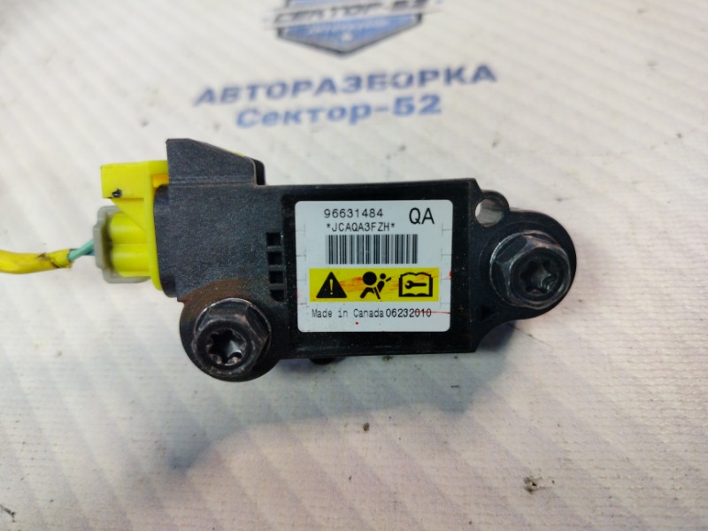 Датчик airbag Captiva 2010 C100 10HM
