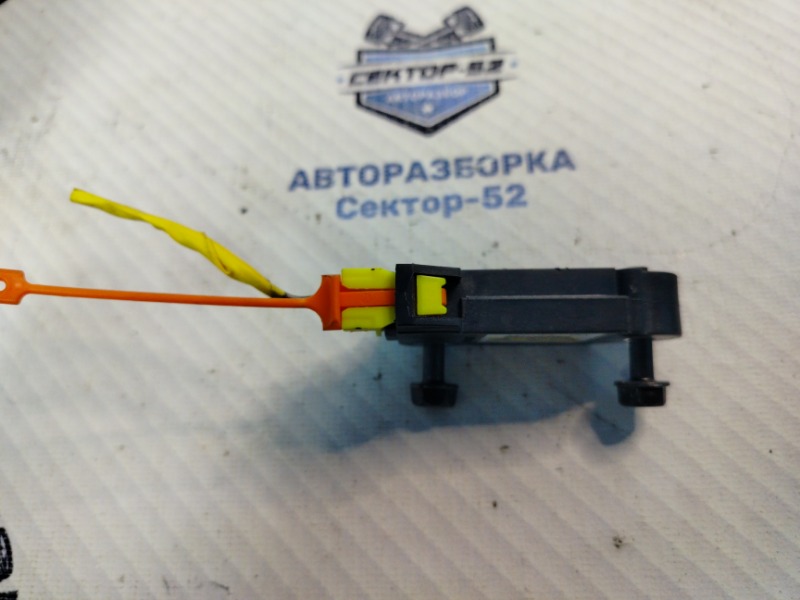 Датчик airbag Captiva 2010 C100 10HM