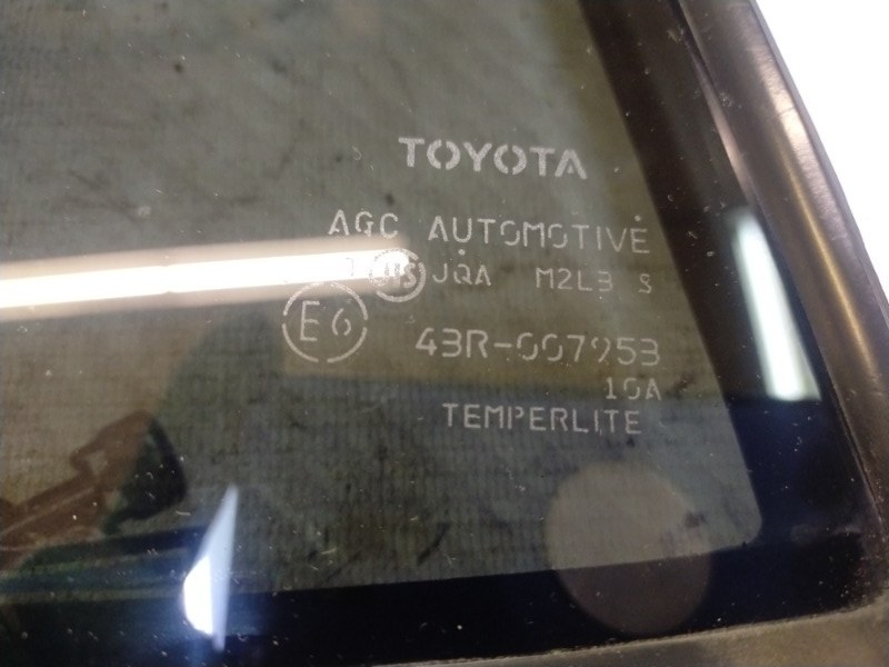 Стекло двери заднее левое RAV4 2010 ZSA30 3ZR-FAE