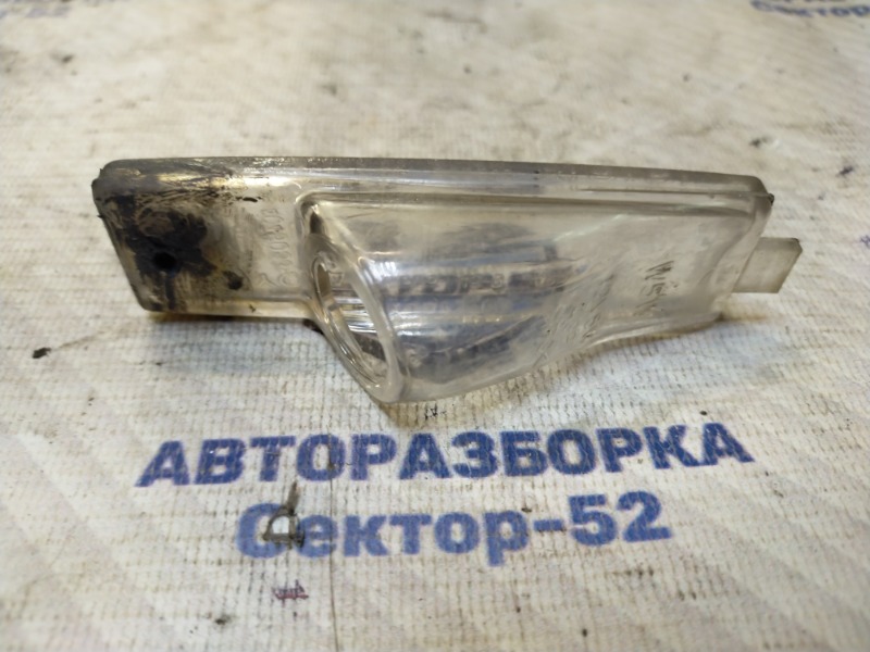 Фонарь подсветки номера RAV4 2010 ZSA30 3ZR-FAE