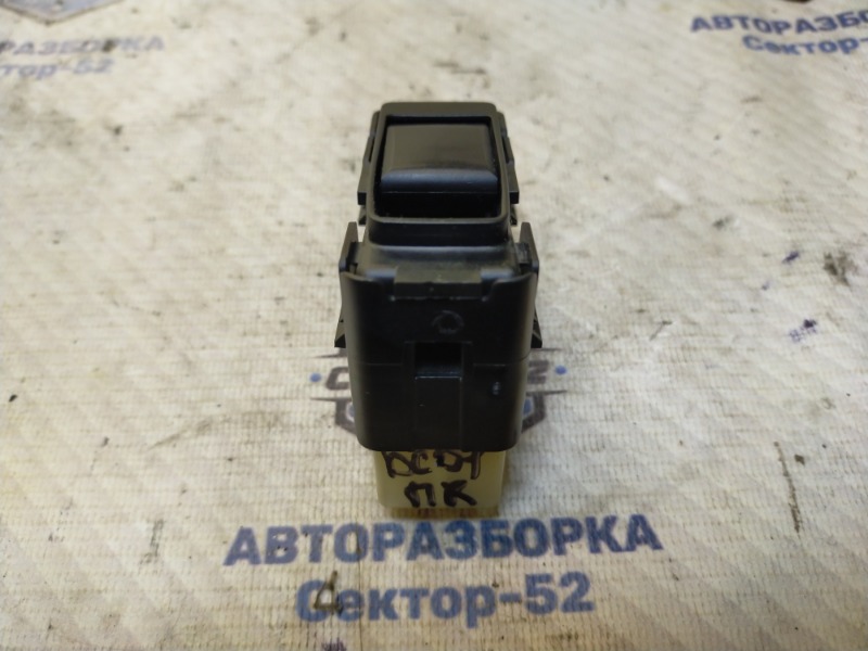 Кнопка стеклоподъемника передняя правая Caliber 2008 PM ECN