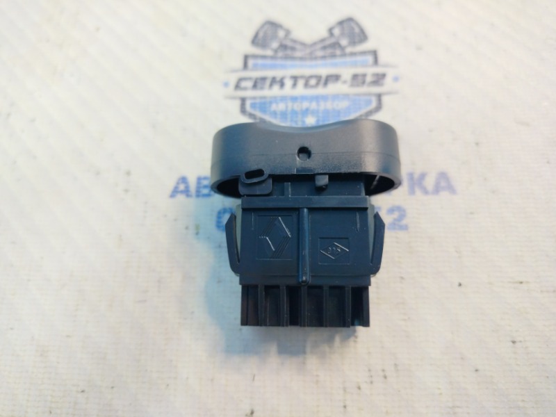 Кнопка обогрева стекла задняя Sandero 2010 BS K7J 714 Кнопка обогрева стекла задняя Sandero 2010 BS K7J 714