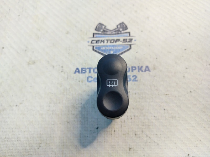 Кнопка обогрева стекла задняя Renault Sandero 2011 BS K4M 696 8200710682 контрактная