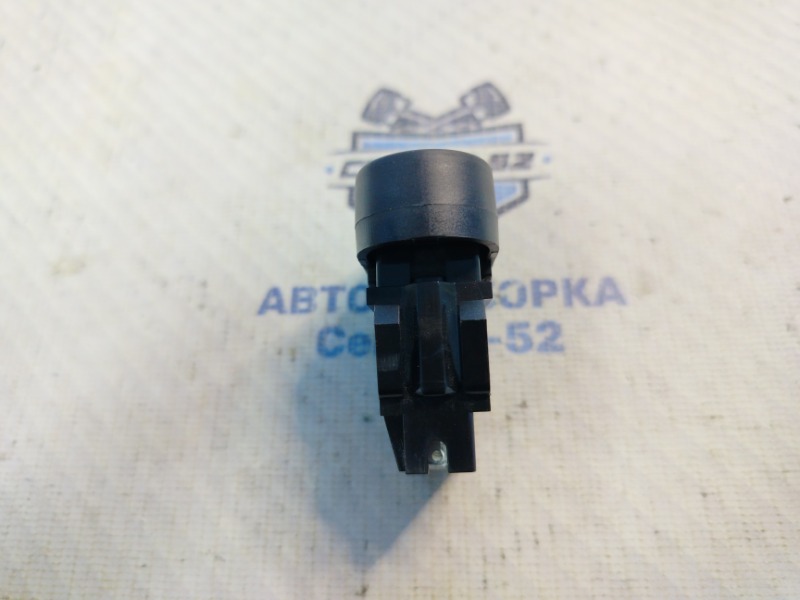 Кнопка обогрева стекла задняя Renault Sandero BS K4M 696