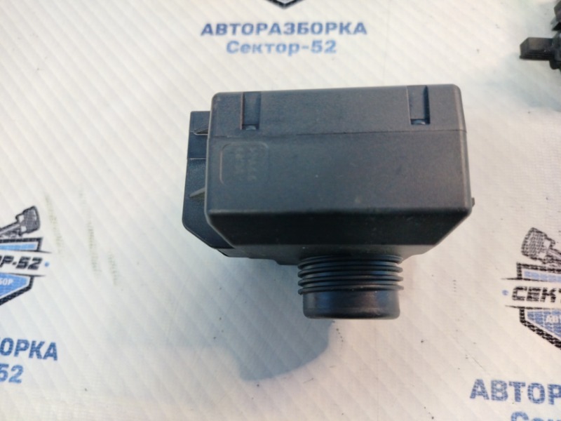 Замок зажигания Mercedes-Benz C-Class W204 271.950