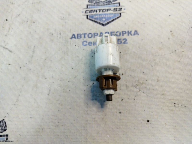Датчик включения стоп-сигнала Suzuki Grand Vitara 2007 TD54 J20A 3774075H10 контрактная