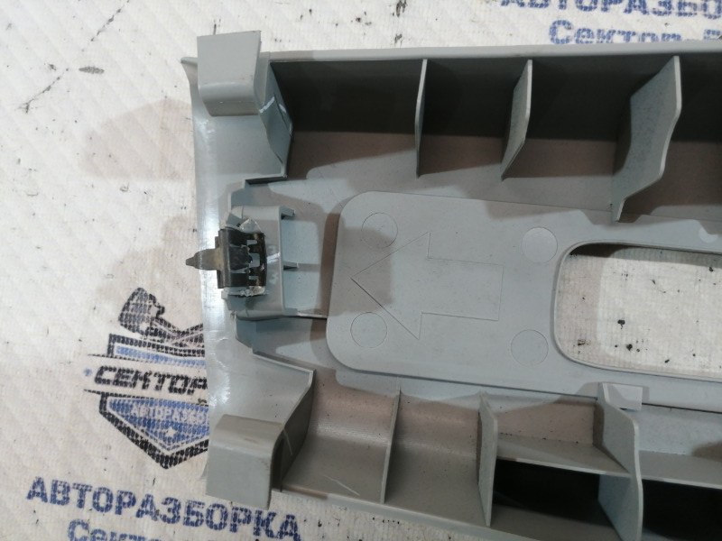 Обшивка стойки левая Grand Vitara 2007 TD54 J20A