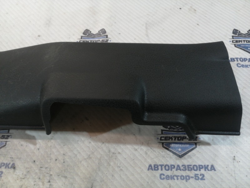 Накладка порога салона передняя правая Suzuki Grand Vitara TD54 J20A