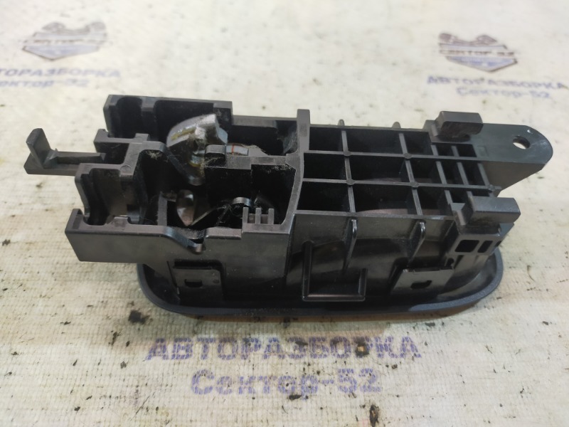 Ручка двери внутренняя левая Suzuki Grand Vitara TD54 J20A