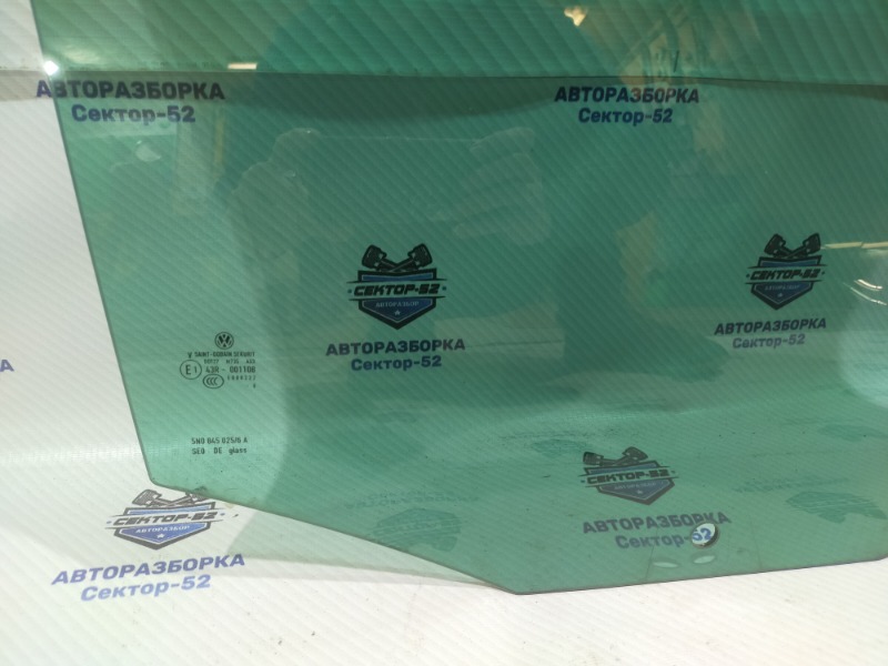 Стекло двери заднее правое Tiguan 2009 5N1 BWK Стекло двери заднее правое Tiguan 2009 5N1 BWK