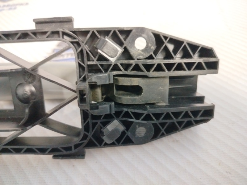 Ручка двери наружная передняя правая Tiguan 2009 5N1 BWK Ручка двери наружная передняя правая Tiguan 2009 5N1 BWK