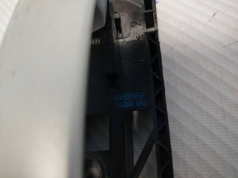 Ручка двери наружная передняя правая Tiguan 2009 5N1 BWK Ручка двери наружная передняя правая Tiguan 2009 5N1 BWK