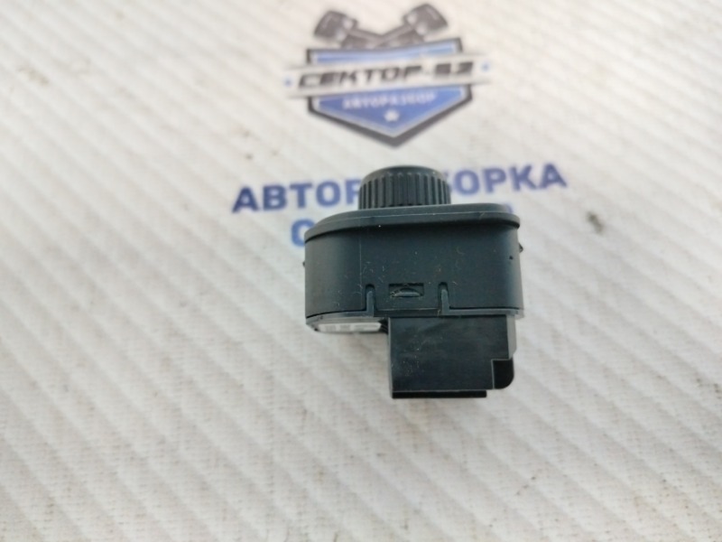 Кнопка регулировки зеркал Tiguan 2009 5N1 BWK