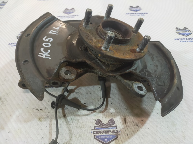 Кулак передний левый Civic 2008 FK R18A2