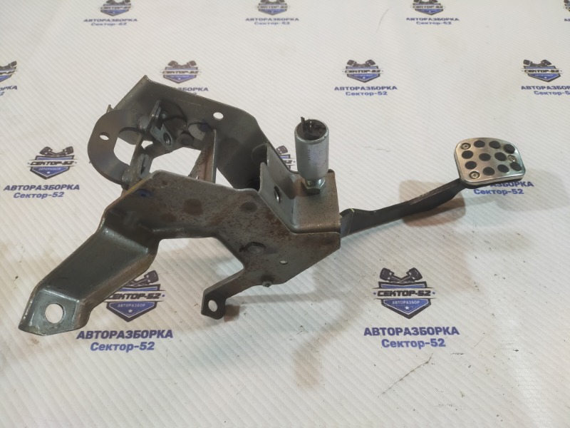 Педаль сцепления Honda Civic FK R18A2