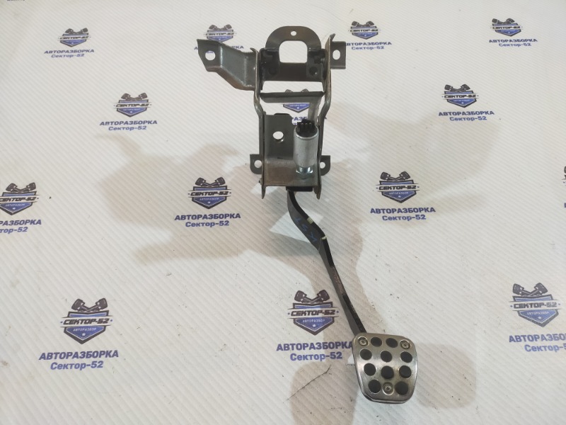 Педаль сцепления Honda Civic 2008 FK R18A2 46910SMGP05 контрактная