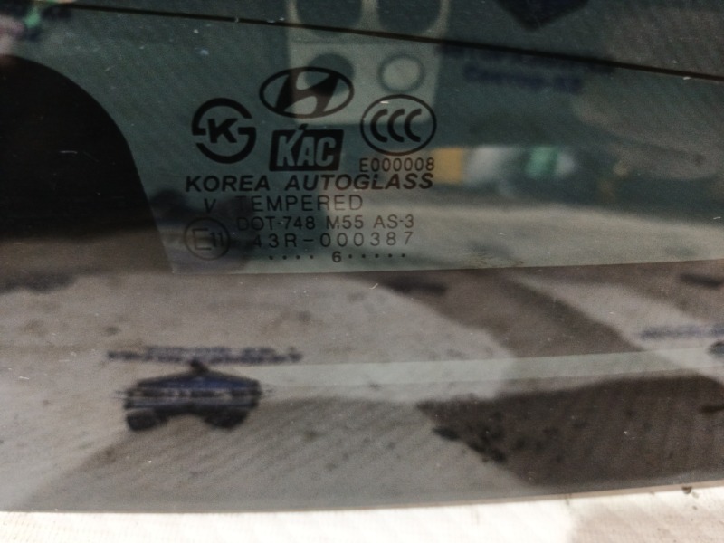 Стекло крышки багажника Tucson 2006 JM G4GC