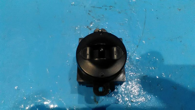 Запчасть блок регулировки зеркал Kia Picanto G4HG 202003374 Б/У Блок регулировки зеркал Kia Picanto G4HG 202003374 Б/У