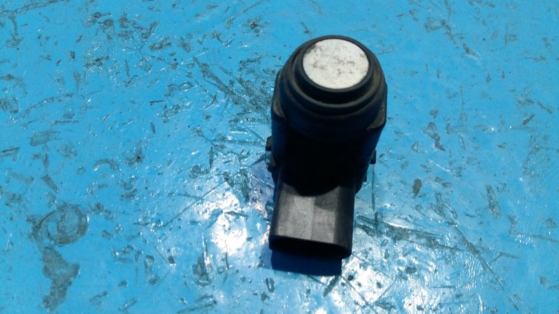 Запчасть датчик парковки Volkswagen Touareg 2008 7L BKS 3D0919275D Б/У Датчик парковки Volkswagen Touareg 2008 7L BKS 3D0919275D Б/У