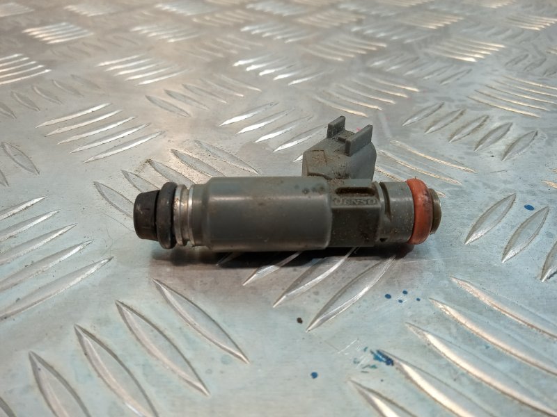 Форсунка топливная GAZ 31105 Volga 2.4 EDZ 88888888 Б/У