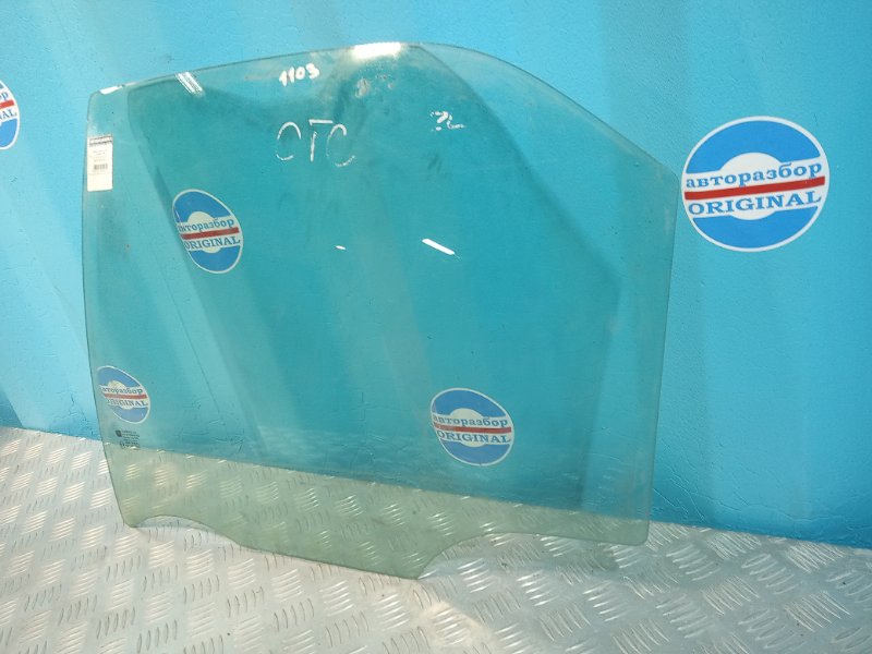 Стекло двери заднее левое Cadillac CTS