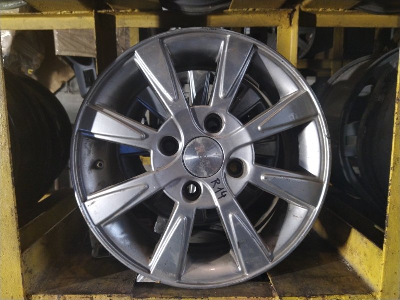 Диск литой r14 Ford (б/у) Диск литой r14 Ford (б/у)