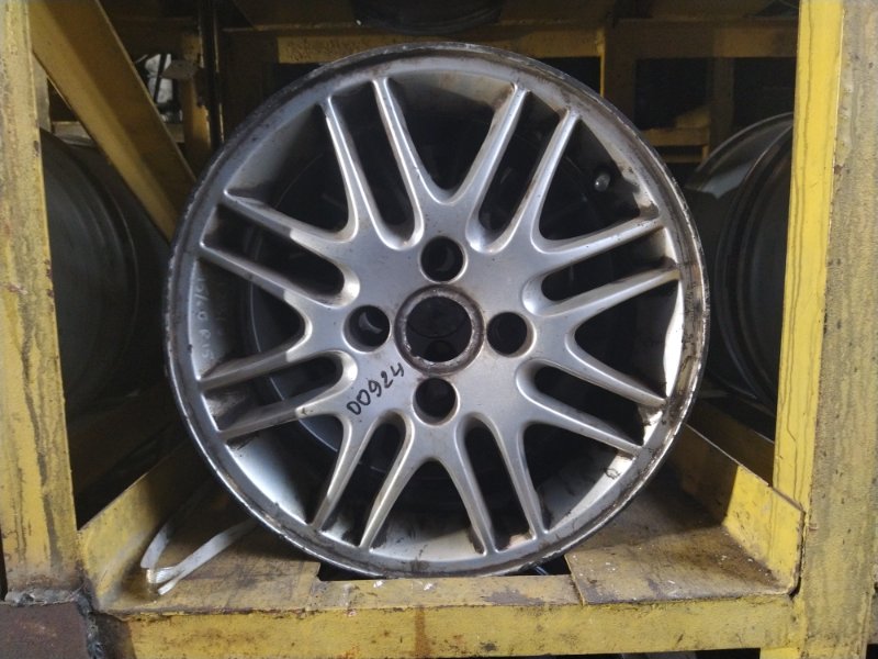 Диск литой r15 Ford (б/у) Диск литой r15 Ford (б/у)