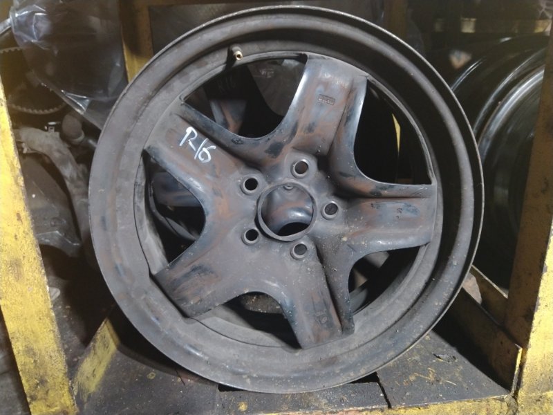 Диск штампованный Ford (б/у) Диск штампованный Ford (б/у)