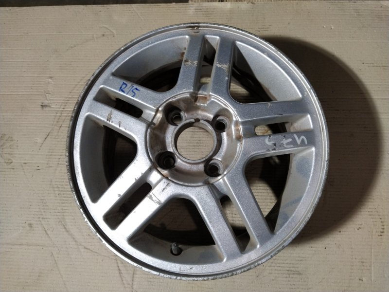 Диск литой r15 Ford (б/у) Диск литой r15 Ford (б/у)
