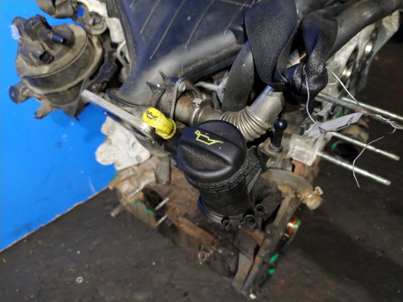 Маслозаливная горловина Focus 2 (04-08) Маслозаливная горловина Focus 2 (04-08)