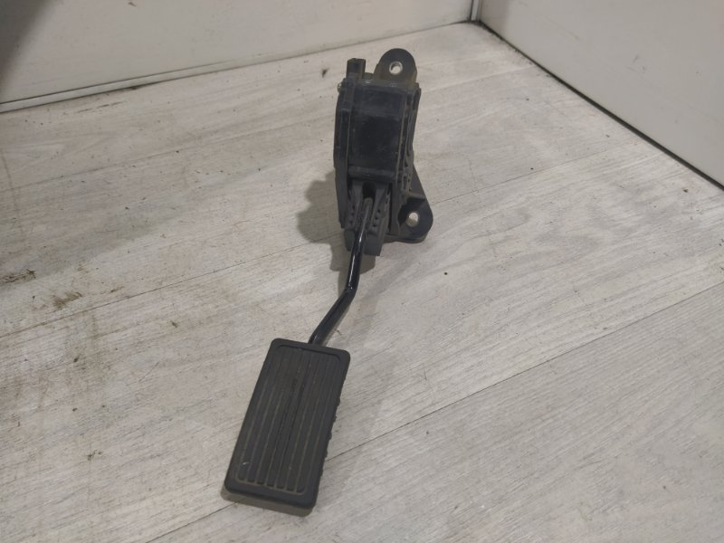 Педаль газа (электронная) Honda CR-V III (RE) 2006 - 2012 17800-STK-A81 контрактная
