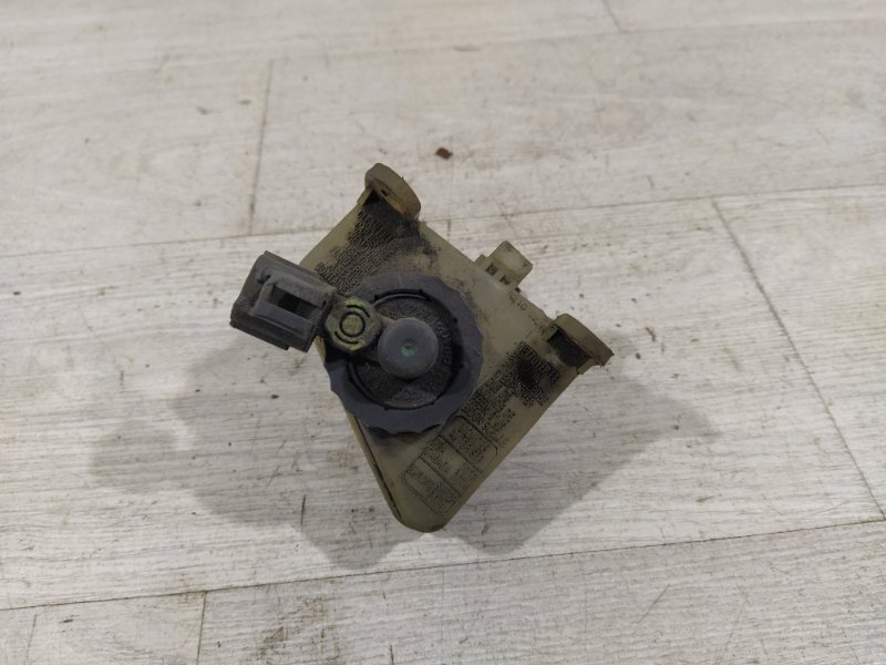Кулак поворотный передний правый Ford Fusion 2001-2012 ХЭТЧБЕК 1.4L DURATEC 16V EFI DOHC (75/80PS) 01.2006 (б/у) Кулак поворотный передний правый Ford Fusion 2001-2012 ХЭТЧБЕК 1.4L DURATEC 16V EFI DOHC (75/80PS) 01.2006 (б/у)