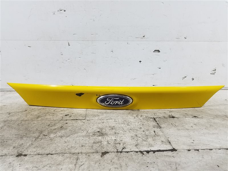 Накладка двери багажника Ford Focus 3 (11-14) 2013 1.6L IQDB 1716916 контрактная