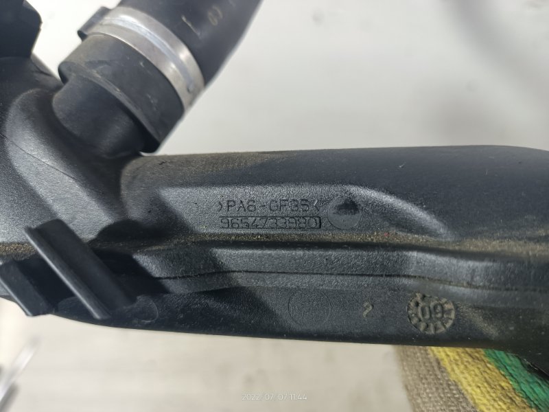 Маслозаливная горловина Mondeo 4 (07-14) 2009 Универсал 2.0L Duratorq /QXBA