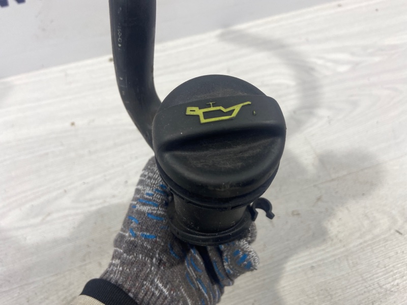 Маслозаливная горловина C-MAX (07-10) 2009 2.0L Duratorq