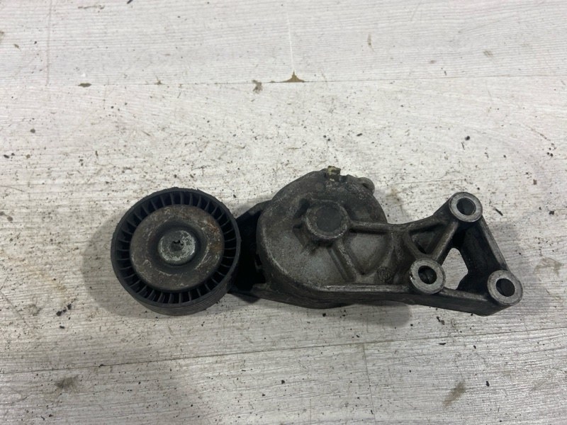 Натяжитель ремня Volkswagen Sharan (00-03) 2001 1.9 DIESEL 038 903 315 F контрактная