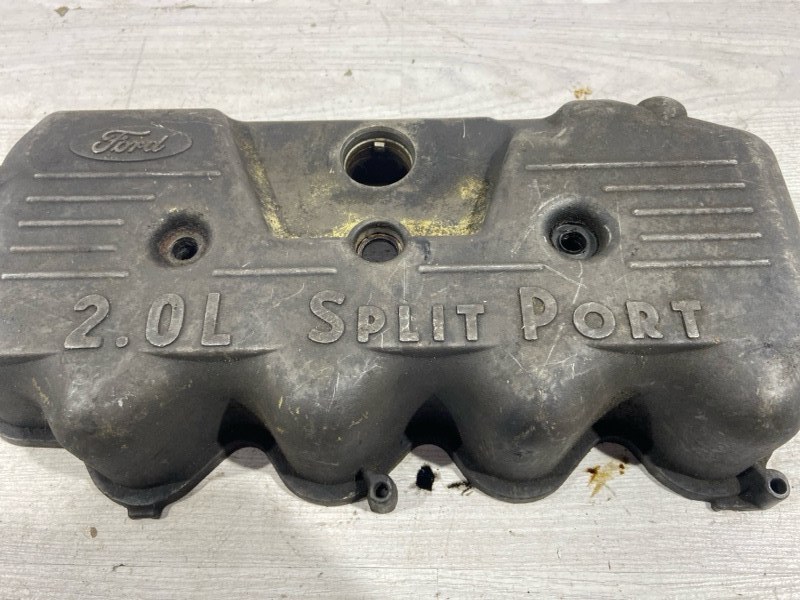 Клапанная крышка FOCUS 1 USA (98-05) 2002 УНИВЕРСАЛ 2.0L (SOHC) SPLIT PORT