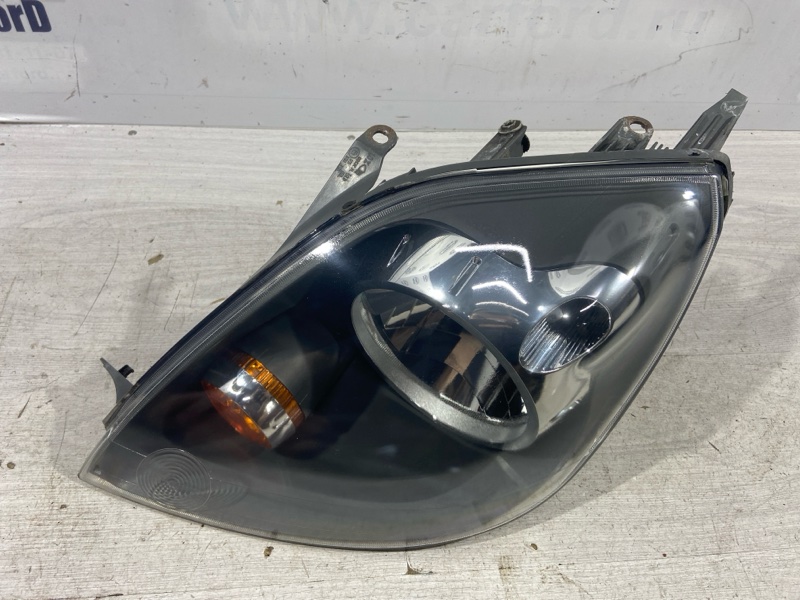 Фара левая Ford Fiesta (01-08) 2007 ХЭТЧБЭК 1.4L ZETEC 1526776 контрактная