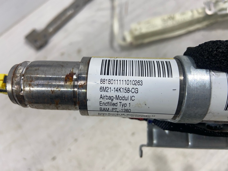 Подушка безопасности (шторка) левая S-MAX (06-15) 2011 SAV 2.0L Duratorq DOHC(150/163PS)-DW10C Подушка безопасности (шторка) левая S-MAX (06-15) 2011 SAV 2.0L Duratorq DOHC(150/163PS)-DW10C