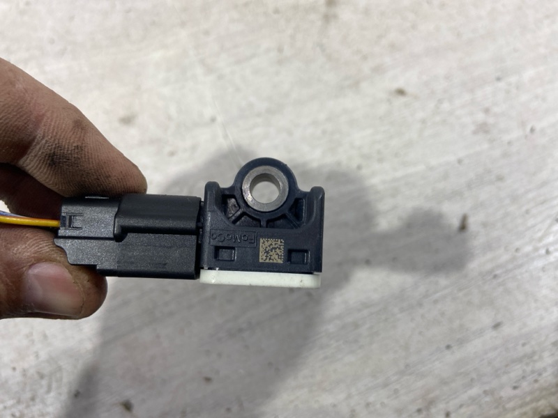 Датчик AIR BAG S-MAX (06-15) 2011 SAV 2.0L Duratorq DOHC(150/163PS)-DW10C Датчик AIR BAG S-MAX (06-15) 2011 SAV 2.0L Duratorq DOHC(150/163PS)-DW10C