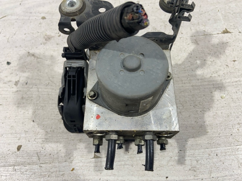 Блок ABS (насос) S-MAX (06-15) 2011 SAV 2.0L Duratorq DOHC(150/163PS)-DW10C Блок ABS (насос) S-MAX (06-15) 2011 SAV 2.0L Duratorq DOHC(150/163PS)-DW10C