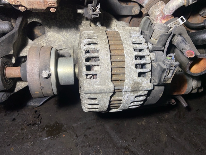 Генератор Ford Mondeo 4 (07-14) 2009 ХЭТЧБЭК 1.8L DURATORQ-TDCI (100PS) 1420871 контрактная