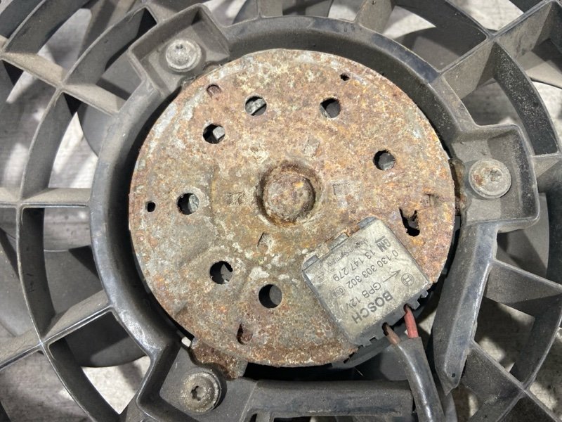 Вентилятор радиатора (в сборе) Opel Astra H / Family 2004-2015 1.3L CDTI