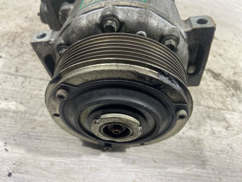 Компрессор кондиционера Octavia (A5) 2004-2013 2008 2.0 TDI BKD