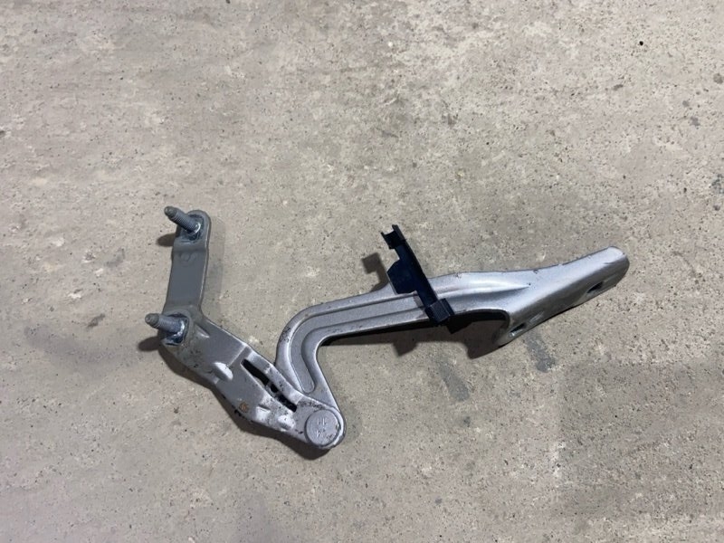 Запчасть петля капота левая Ford S-MAX (06-15) 2011 SAV 1.6L EcoBoost SCTi 160/182PS 1573934 контрактная Петля капота левая Ford S-MAX (06-15) 2011 SAV 1.6L EcoBoost SCTi 160/182PS 1573934 контрактная