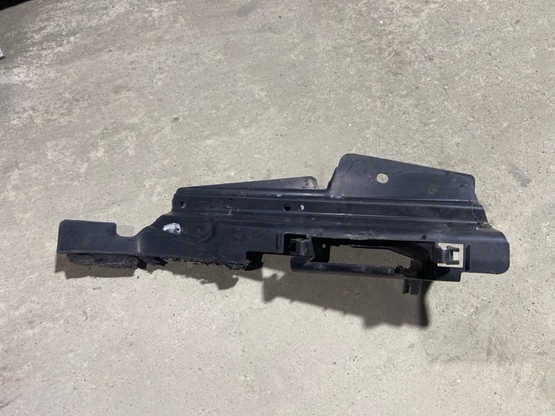 Накладка переднего крыла правая S-MAX (06-15) 2011 SAV 1.6L EcoBoost SCTi 160/182PS