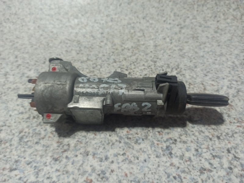 Замок зажигания SKODA FABIA 2008 2 4B0905851C контрактная